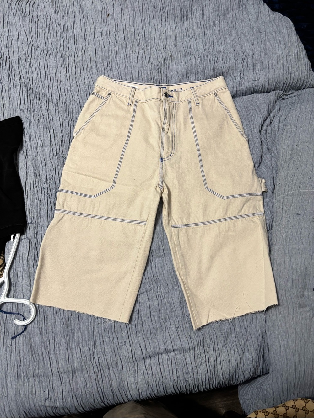 HUGO Beige Cargo Shorts with Contrast Stitching